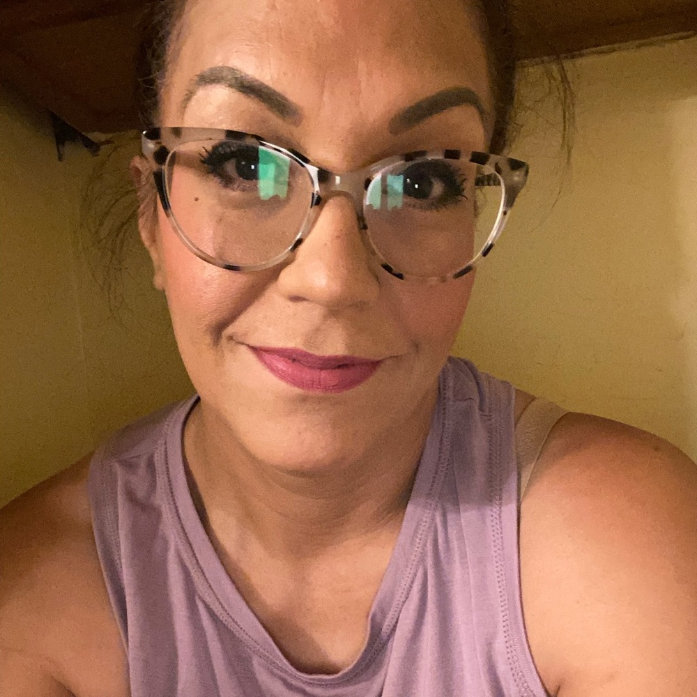 Meet your Posher, Kimberly